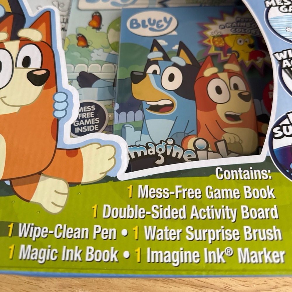 Bluey Imagine Ink 4-in-1 Activity Box Set By Bendon Mess Free Magic Ink NEW - Picture 5 of 8